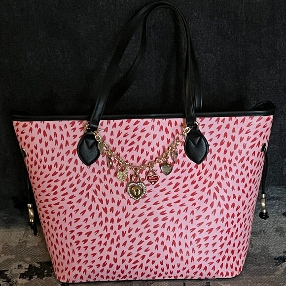 Betsey Johnson Handbags - Betsey Johnson Large Purse